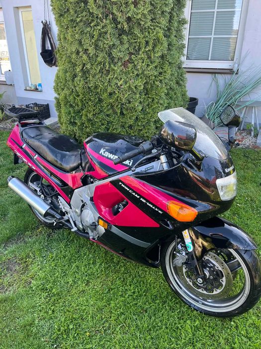 Motocykl Kawasaki ZZR600