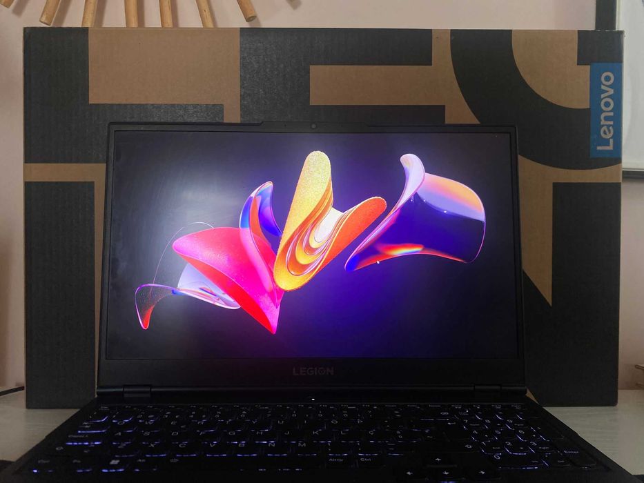 Portátil Gaming - Lenovo Legion 5 15ACH6H