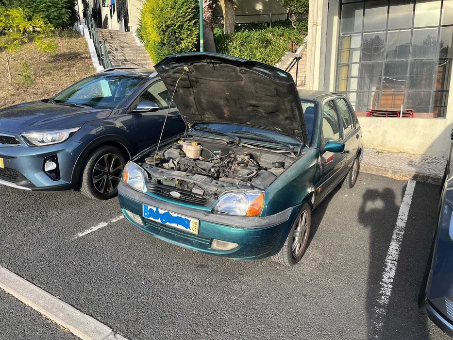 Ford Fiesta 1.2 a Gasolina do ano 2000