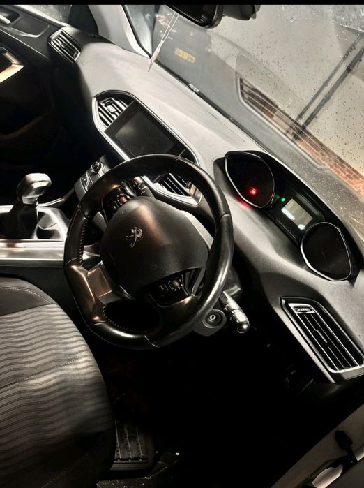 Peugeot 308 1.6hdi Anglik 2015 r