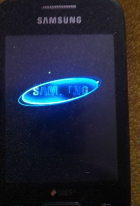 Смартфон   Samsung  .