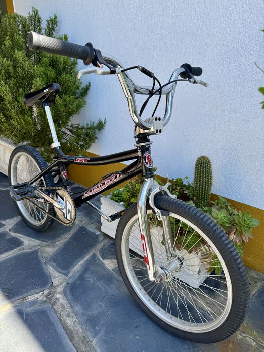 Bicicleta BMX GT Vertigo