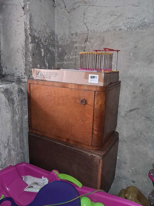 Szafecza prl do renowacji