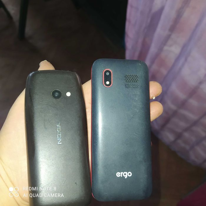 Продам мобільні телефони