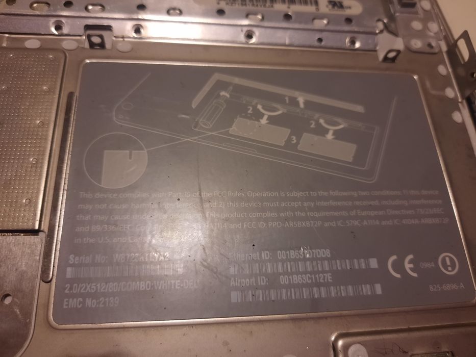 MacBoock  на запчастини