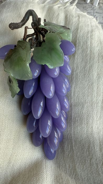 Uvas em vidro e jade