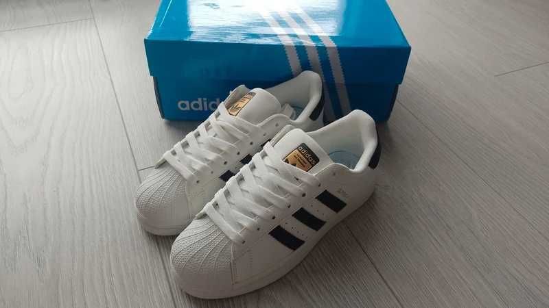 Adidas superstar 39