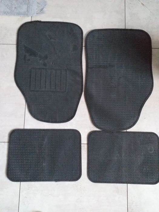 Dywaniki samochodowe