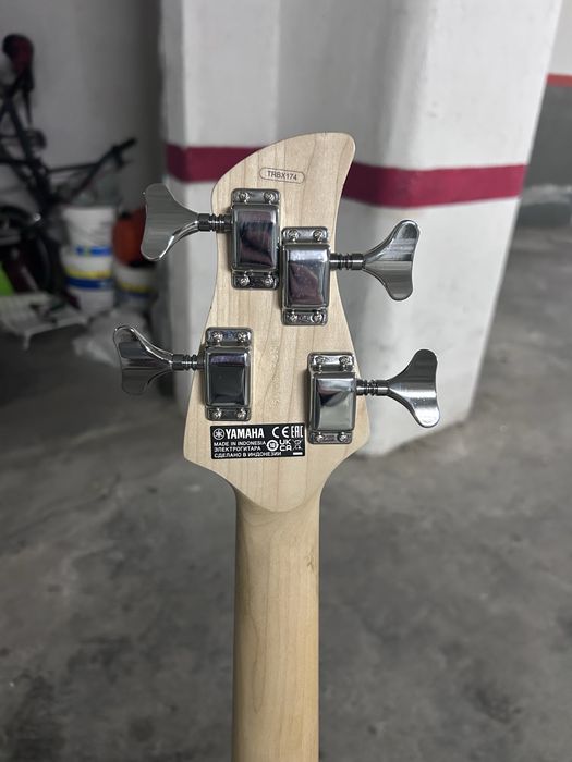 Baixo Yamaha + Cubo