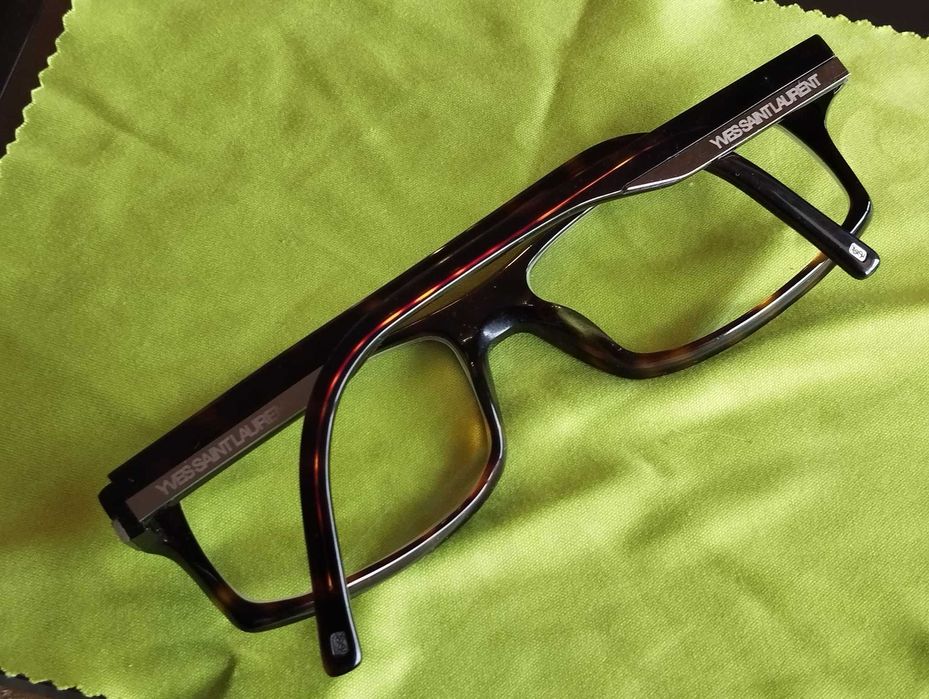 Armação Óculos Yves Saint Laurent