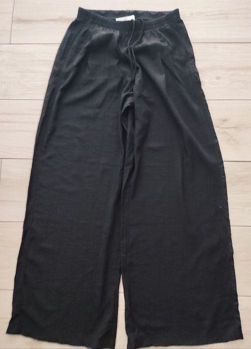 Bershka. Nowe spodnie  wide leg, rozmiar M /38