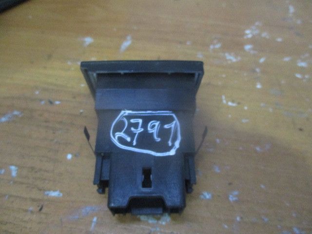 Botão / interruptor aquecimento de bancos VOLKSWAGEN Touareg (7L)