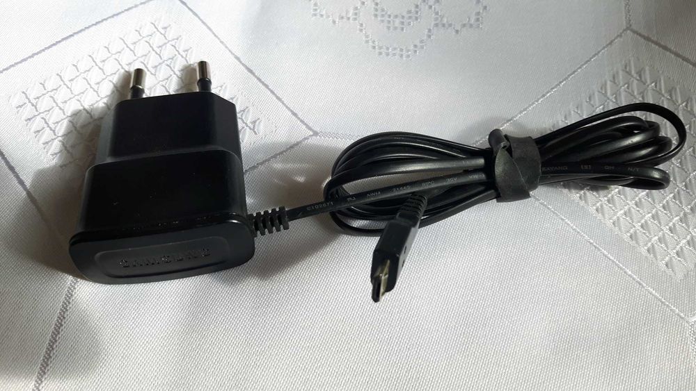Ładowarka Samsung ETA0U10EBE