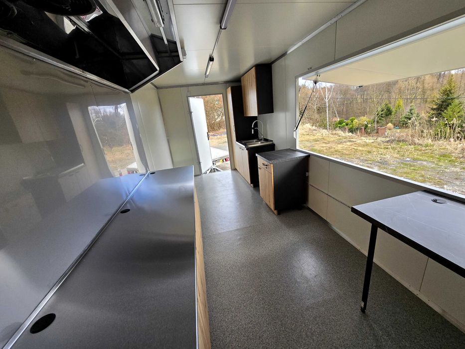 Przyczepa gastronomiczna - PREMIUM, 6m x 2,4m