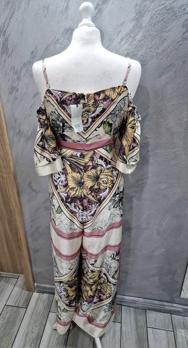 Elegancki Kombinezon 42 40 nowy szeroka nogawka River Island