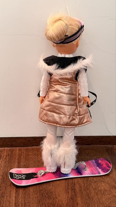 Nancy Snow Fashion