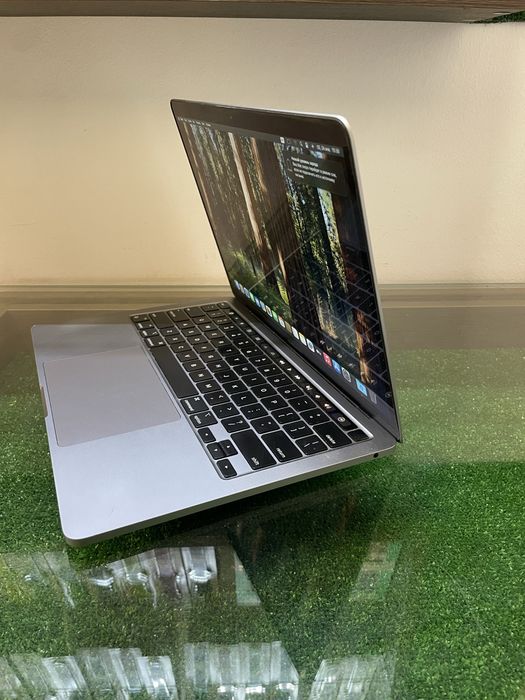 MacBook Pro 13 2022 M2 8/256 GB