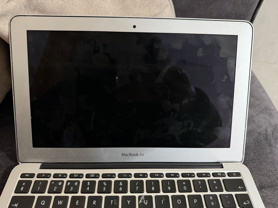 MacBook Air vendo para peças ou para quem o queria arranjar