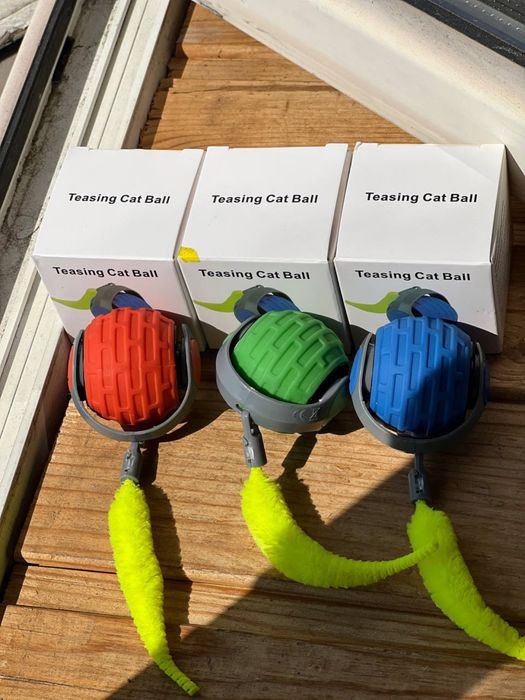 Іграшка для котів інтерактивна М'ячик з хвостом, що рухається Cat toy ball від USB