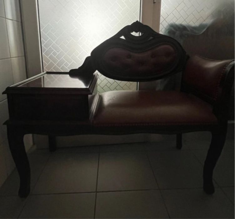 Banco Telefónico Vintage – Raro, Elegante e em Excelente Estado!