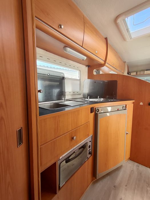 Autocaravana Pilote Pacific J8 2.8 JTD 127cv