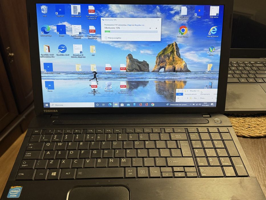 Sprawny Laptop Toshiba windows 7
