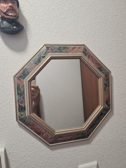 Vendo Espelho parede.