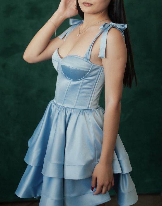 Сукня корсетна