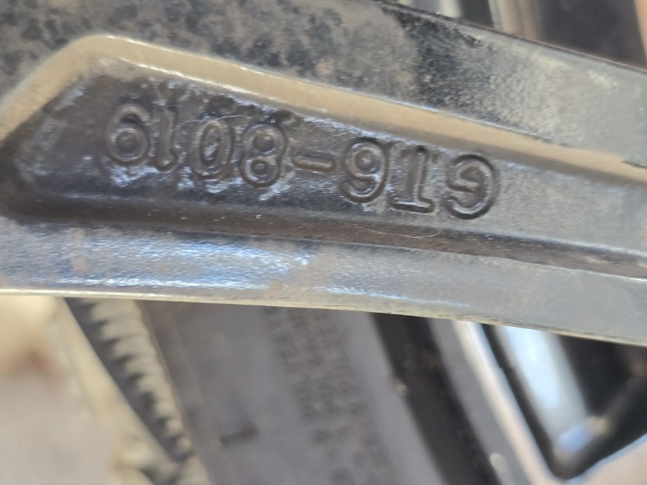 Felgi Aluminiowe Audi A4 B8 A5 8T 5x112 ET 45 8jx19H2  GT6-8019