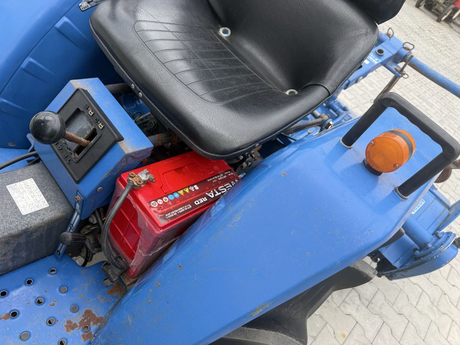 Японський трактор Iseki TU1600