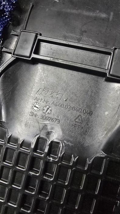 Vendo banco KTM exc 2024 original rebaixadoado