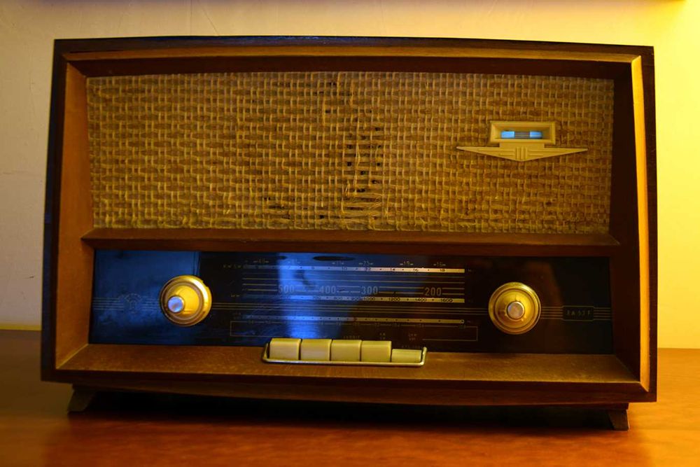 Radio a Válvulas com FM - Funciona