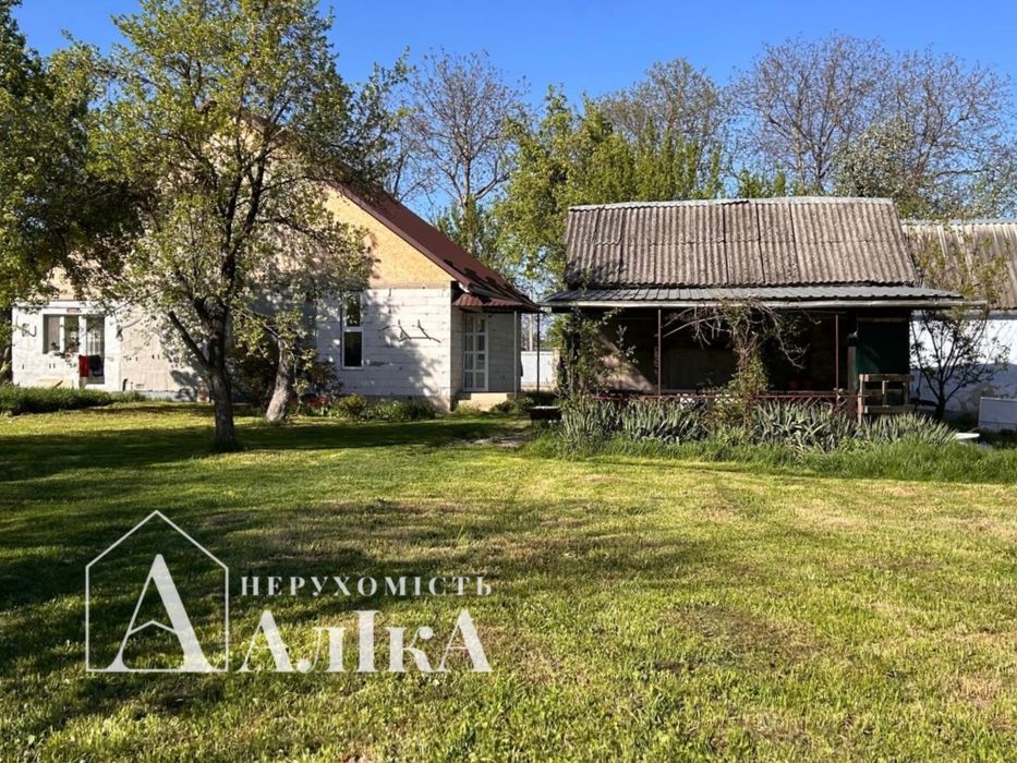 Продам будиночок