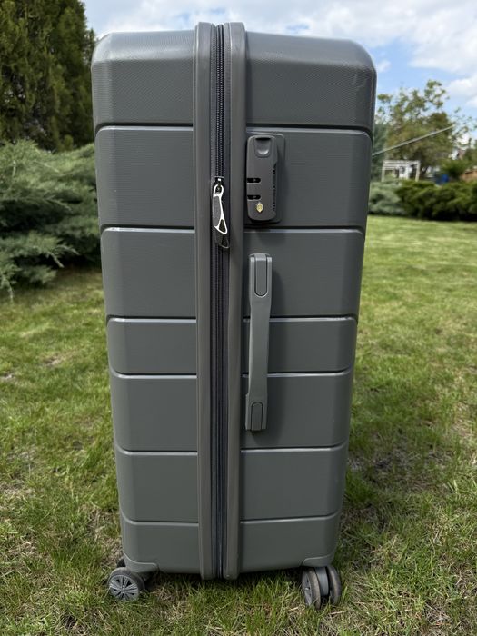 Валіза велика з поліпропілену MCS V366