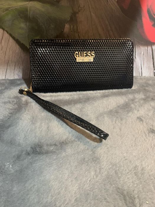 Nowy damski portfel  guess
