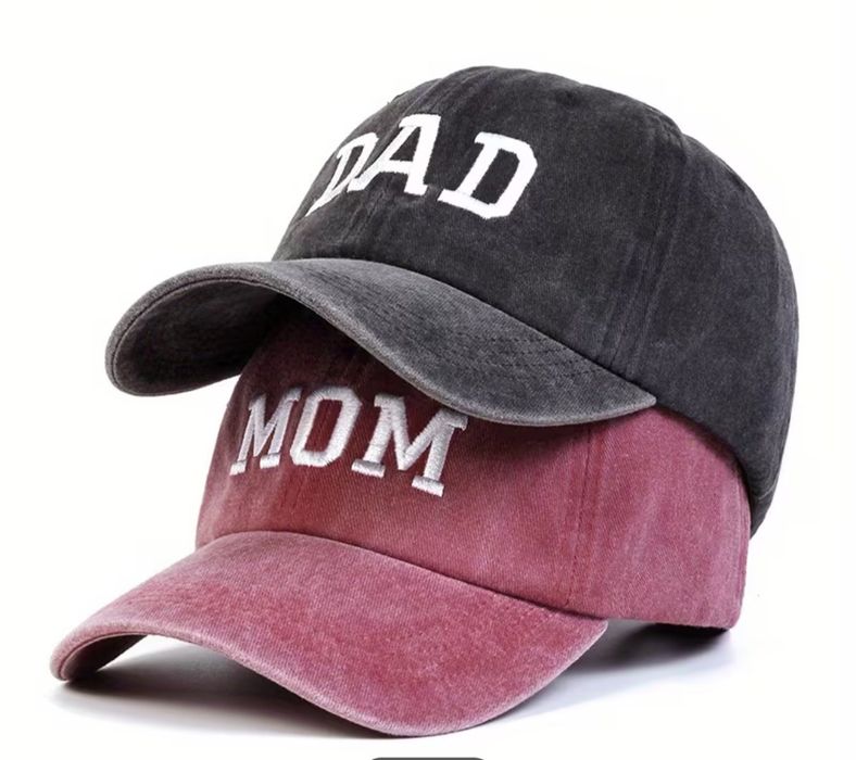 Набір бейсболок "MOM" та "DAD" для фотосесії