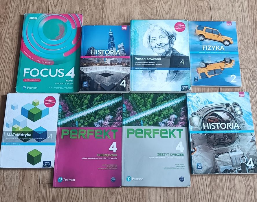 Książki 4 liceum/technikum