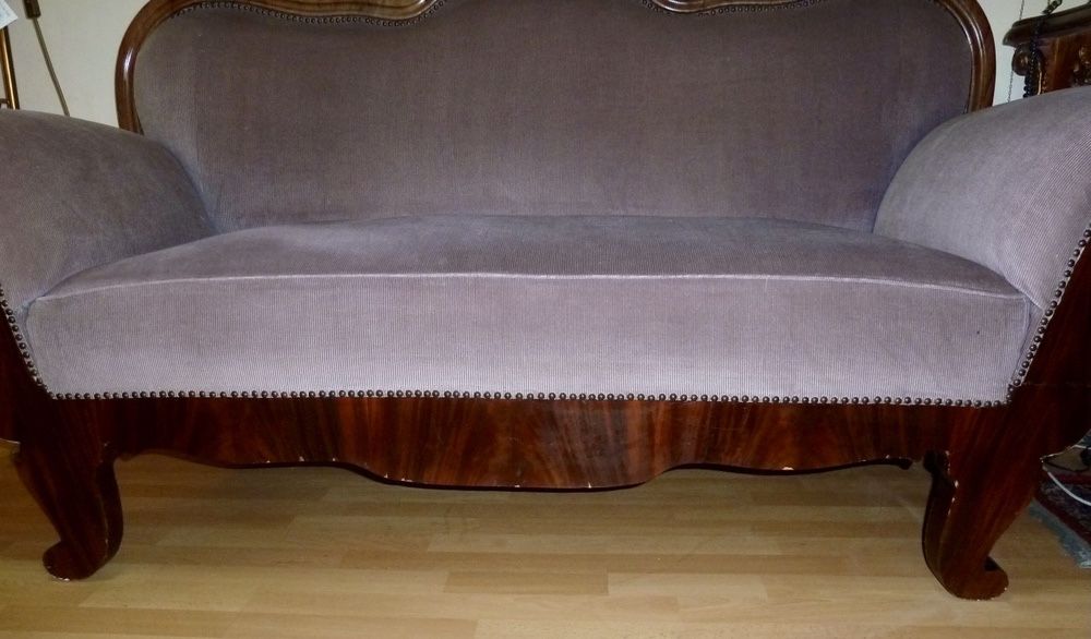 Elegancka sofa trzyosobowa bidermeier