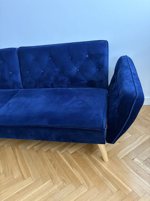 Kanapa granatowa, tanio do 4.01