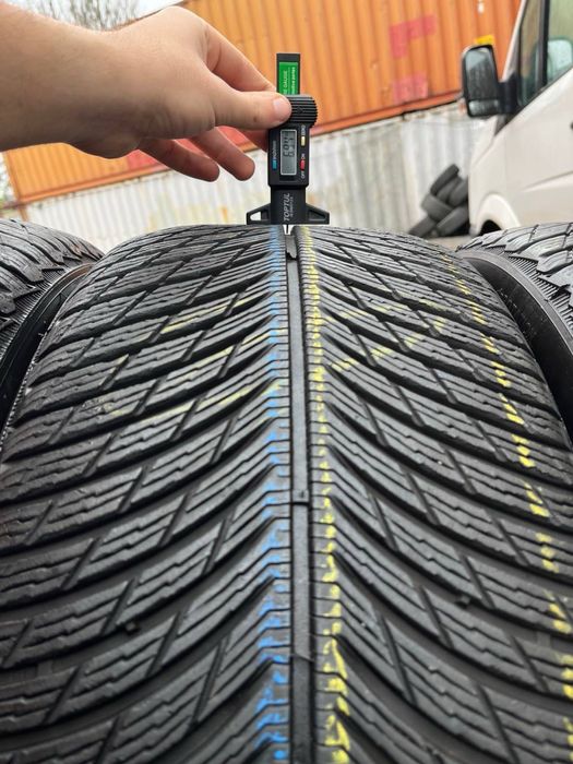 Шины бу 255 40 235 45 R 20 Michelin pilot alpin 5 разноширокий зима