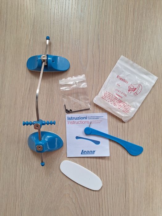 Маска Діляра для виправлення прикусу.