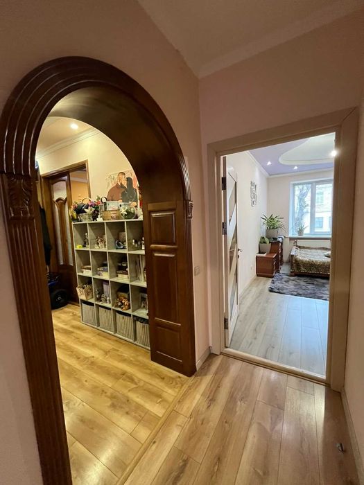 Трикімнатна квартира в районі парку Шевченка