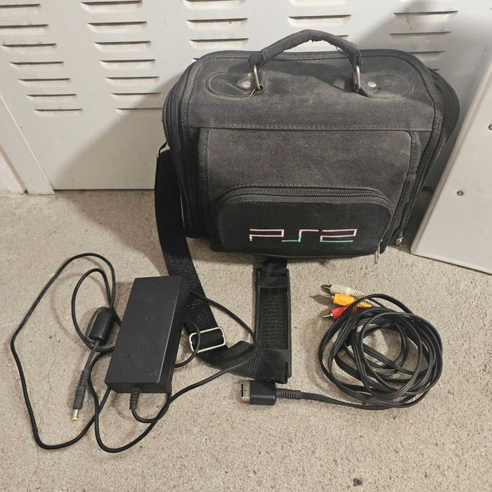 PS2 Slim + 2 Comandos + Buzz + Jogos Originais – Completa