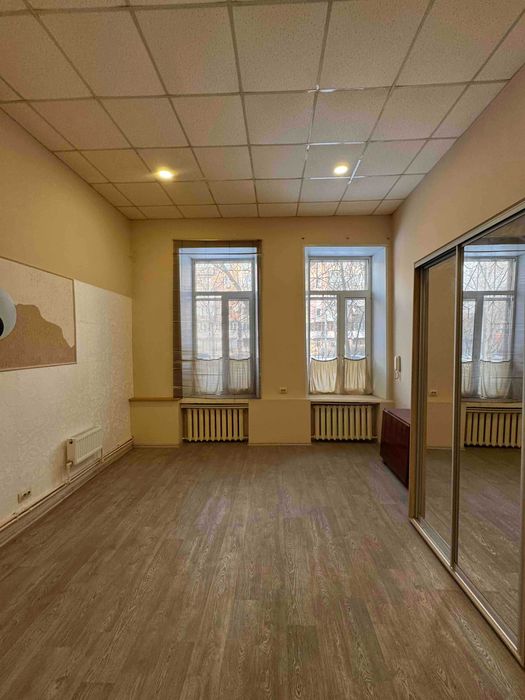 Продам 1 к. квартиру на Володимира Антоновича, буд. 49
