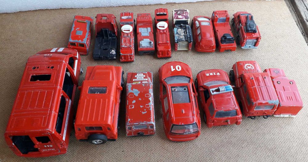 Пожежні машинки металеві -16 шт:BBurago ,Matchbox та інші. ЦІНА ЗА ВСЕ
