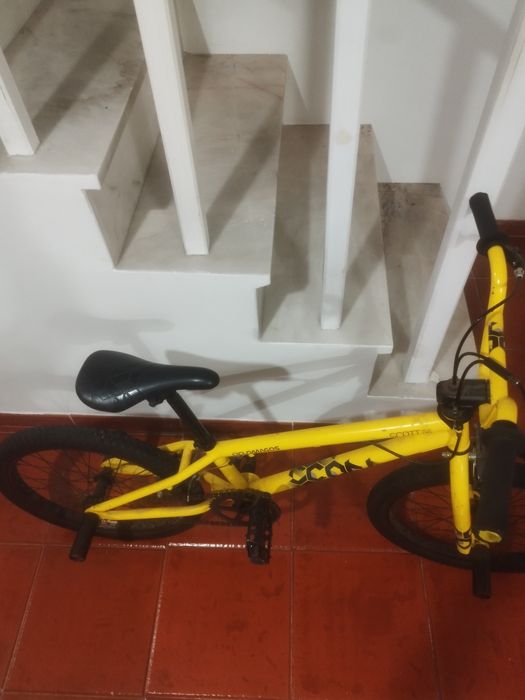 Bicicleta bmx amarela Scott vol-x40