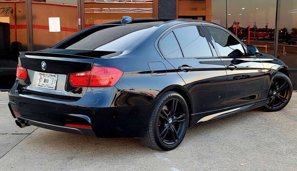 BMW 3 Series 328i      2015