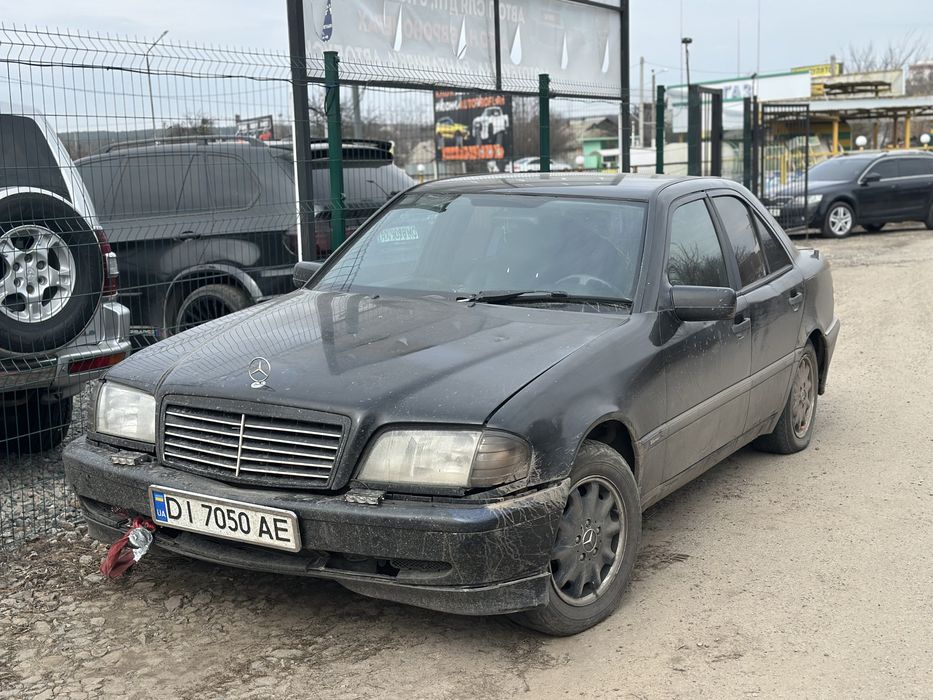 Mercedes-Benz 200 | 1995 рік | 2.0 газ/бензин