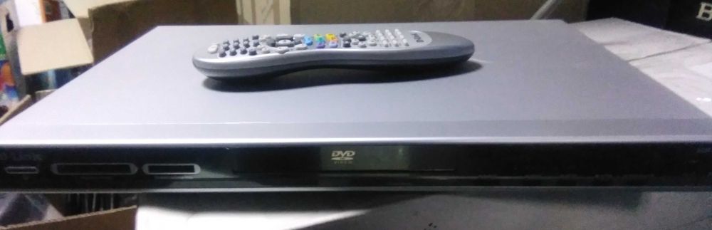 Медиаплеер D-Link MediaLounge DSM-320RD