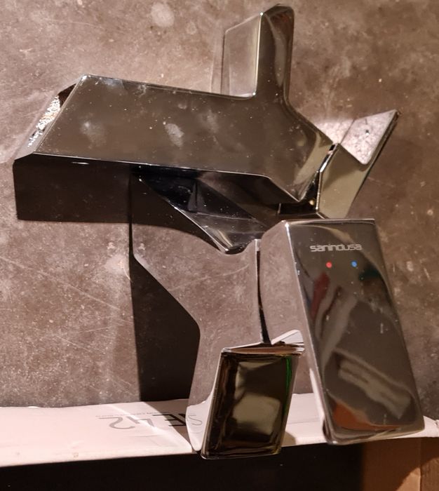 Torneiras lavatório e bidé SANINDUSA